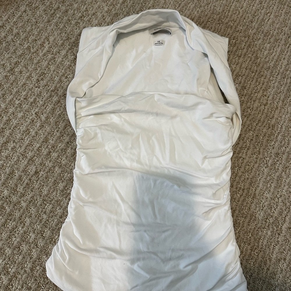 Aritzia Contour White Top
